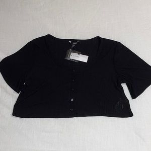 American Eagle Cropped shirt